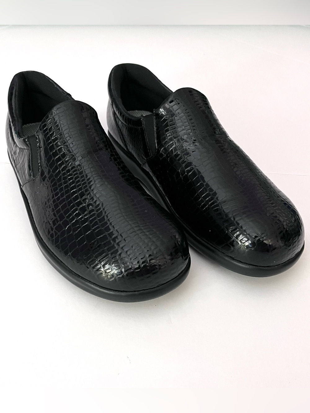 SAS Viva Black Croc Patent Leather Slip On Comfort Loafers Womens 8.5W